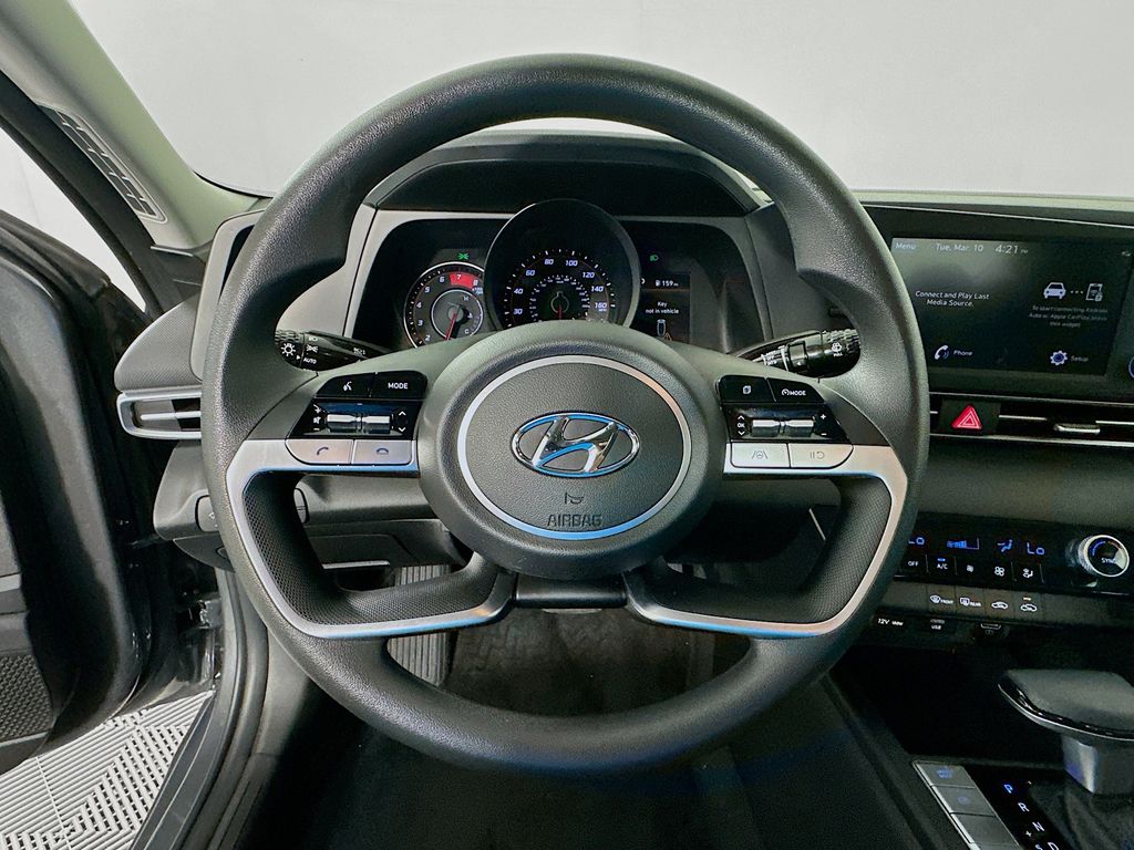 Thumbnail: 2023 Hyundai Elantra - 11