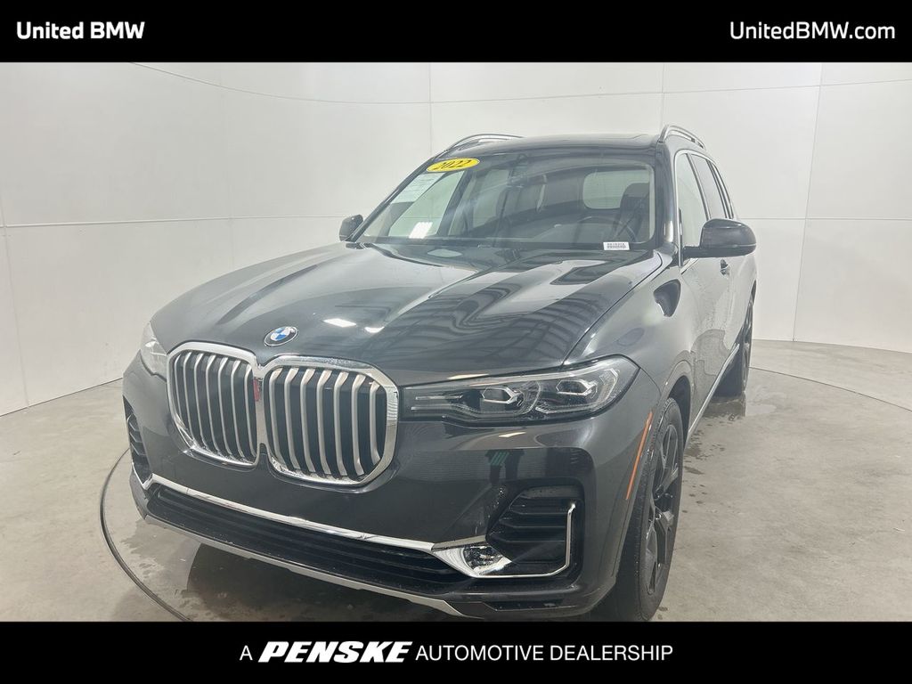 2022 BMW X7 xDrive40i Hero Image