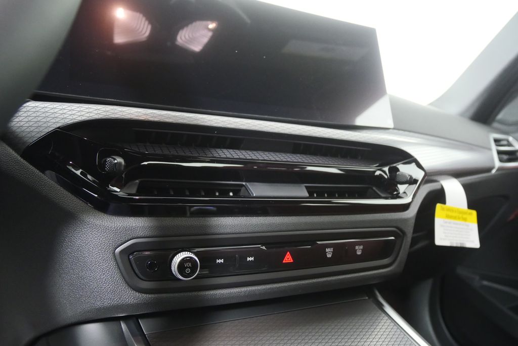 Thumbnail: 2026 BMW 3 Series - 20