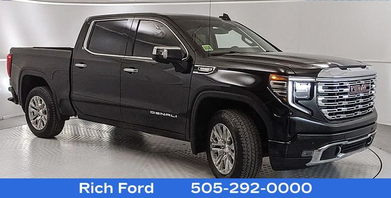 2023 GMC Sierra 1500 Denali Crew Cab 4WD
