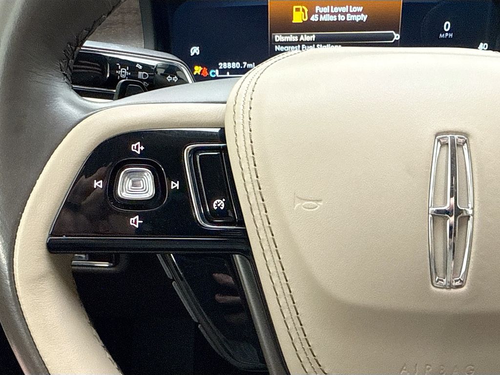 Thumbnail: 2022 Lincoln Aviator - 11