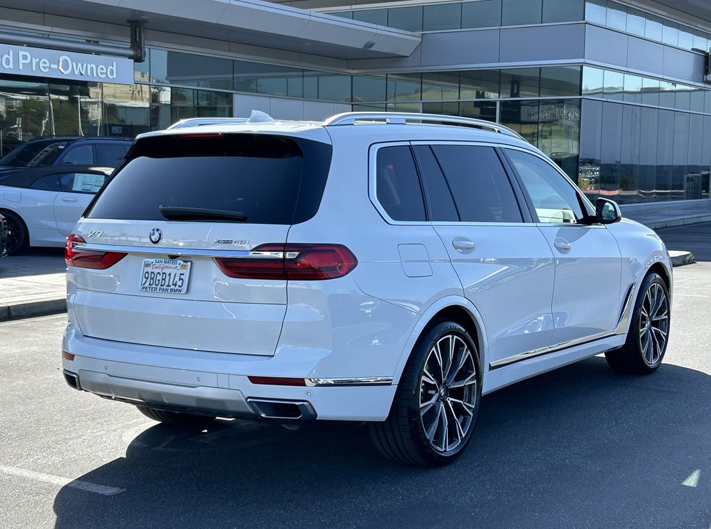 2022 BMW X7 xDrive40i 5