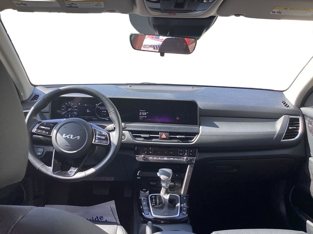 Used 2025 Kia Seltos SUV