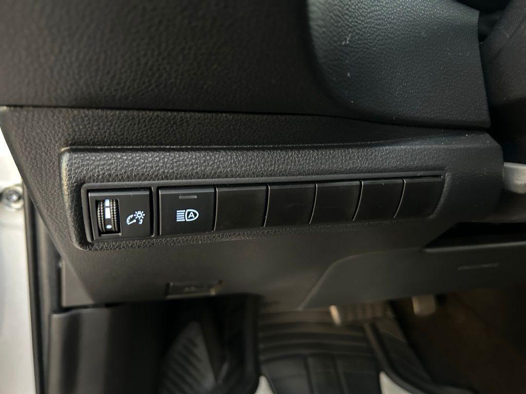 Thumbnail: 2021 Toyota Corolla - 17