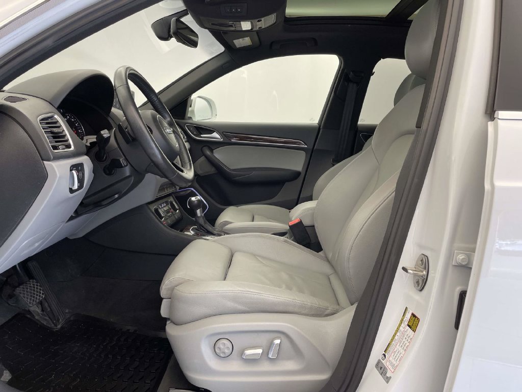 2018 Audi Q3 2.0T Premium Plus - 4