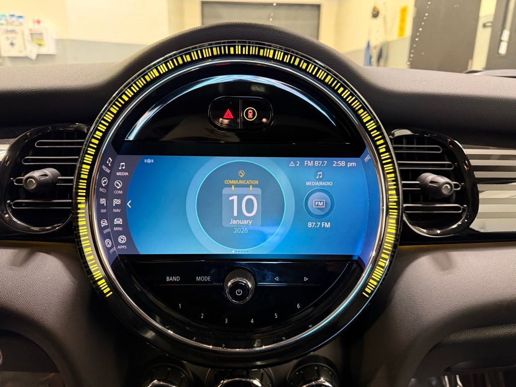 Thumbnail: 2023 MINI Cooper - 16