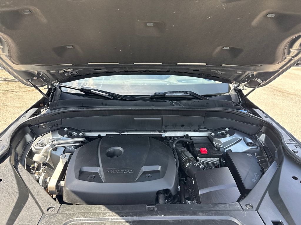 Certified Used 2018 Gray Volvo T6 Momentum image 30