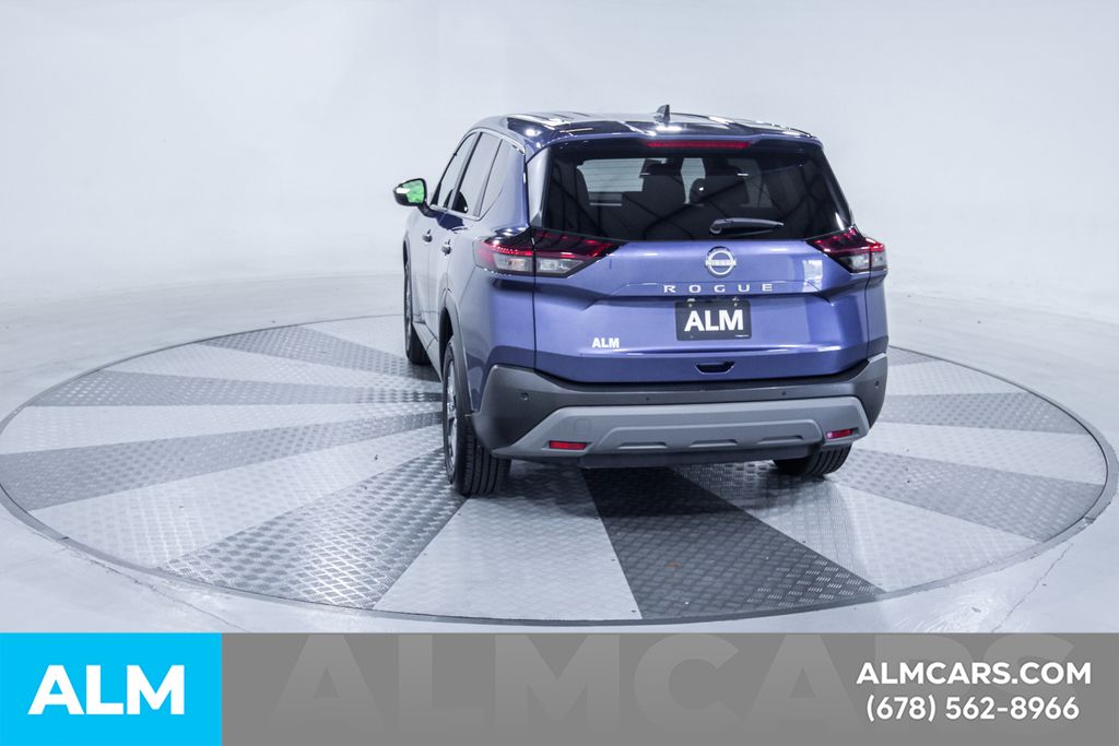 Used 2023 Blue Nissan S image 8