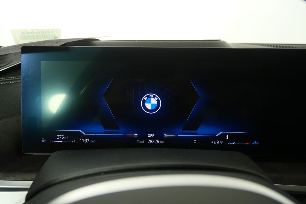 Thumbnail: 2023 BMW X7 - 23