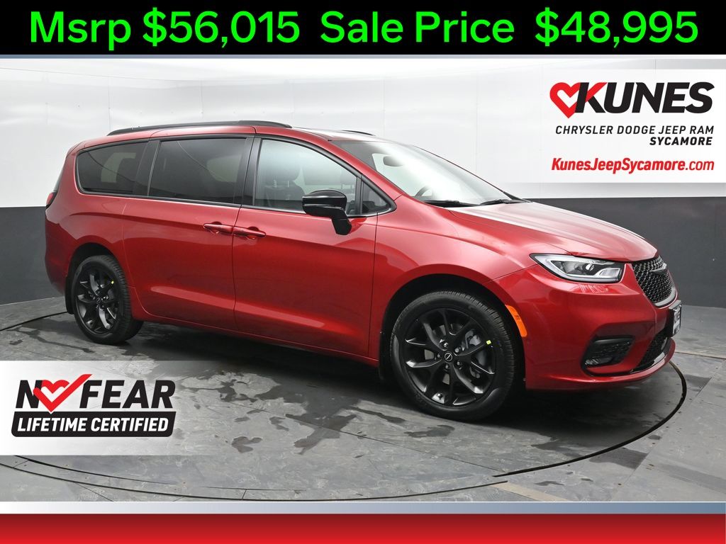 2026 Chrysler Pacifica Select AWD