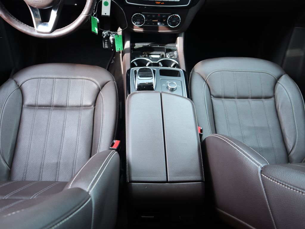 Thumbnail: 2018 Mercedes-Benz GLE - 8