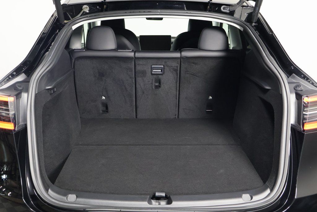 Thumbnail: 2023 Tesla Model Y - 14