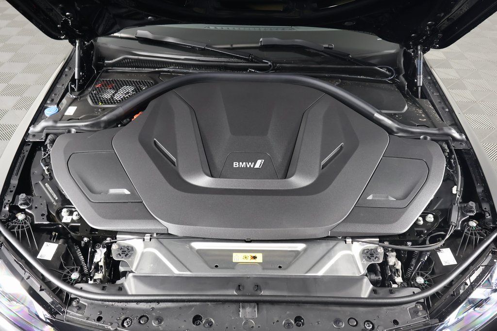2025 BMW i4 eDrive40 9