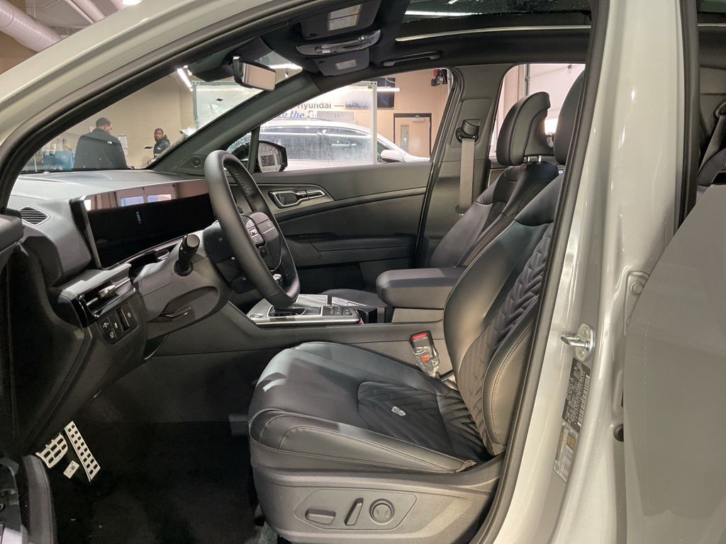 New 2026 Gray Kia X-Pro Prestige image 9