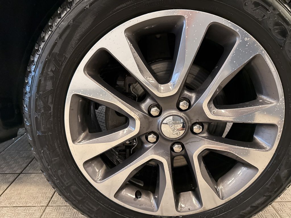 2018 Jeep Grand Cherokee Limited photo 3