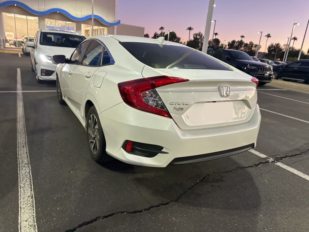 Thumbnail: 2017 Honda Civic - 6