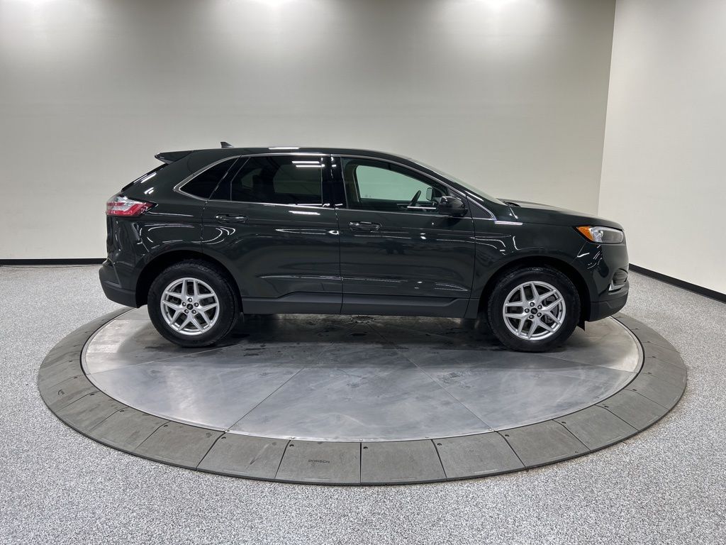 used 2024 Ford Edge car, priced at $29,986