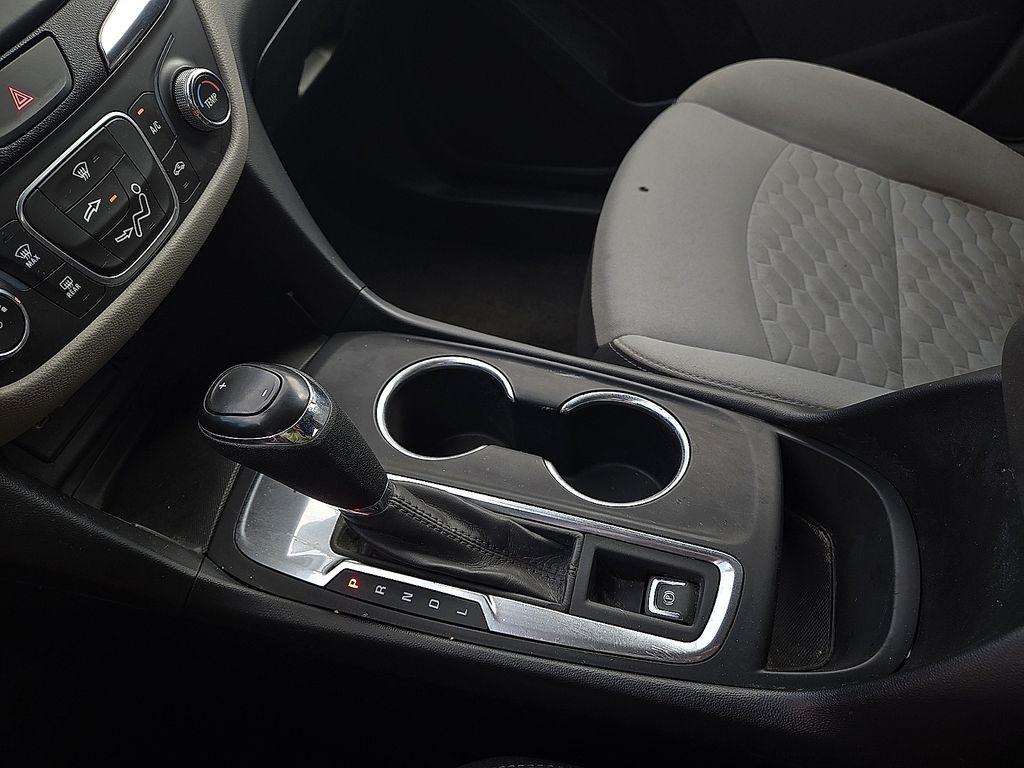Used 2020 Chevrolet Equinox LS For Sale in Farmington, AR