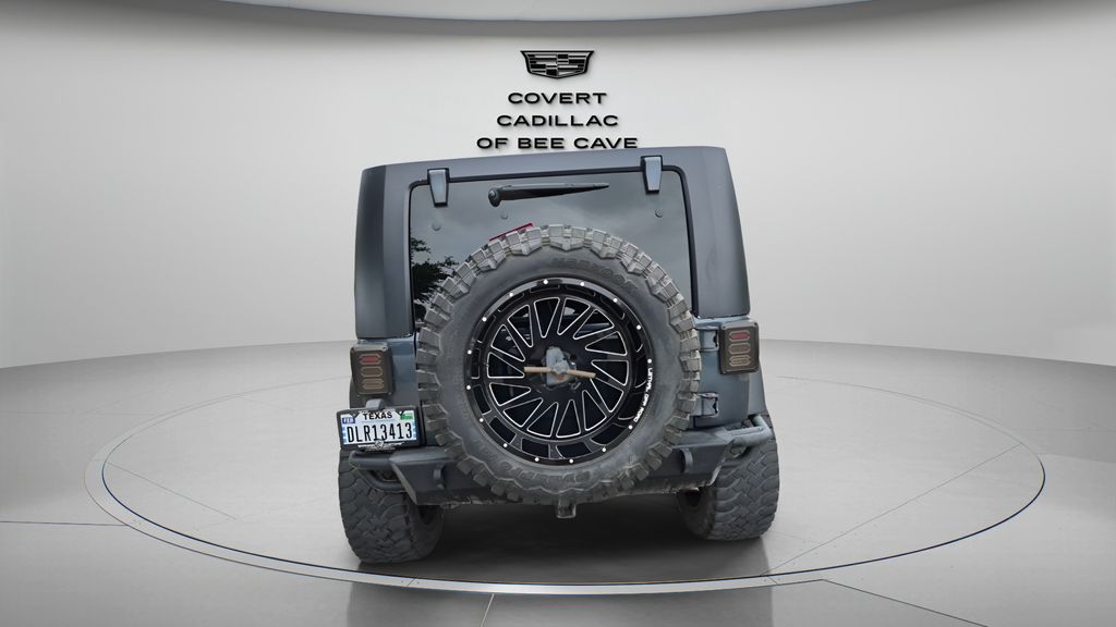 Used 2008  Jeep Unlimited X image 8
