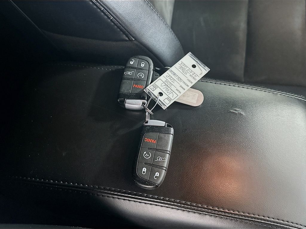 Used 2019 Gray Jeep Altitude image 36