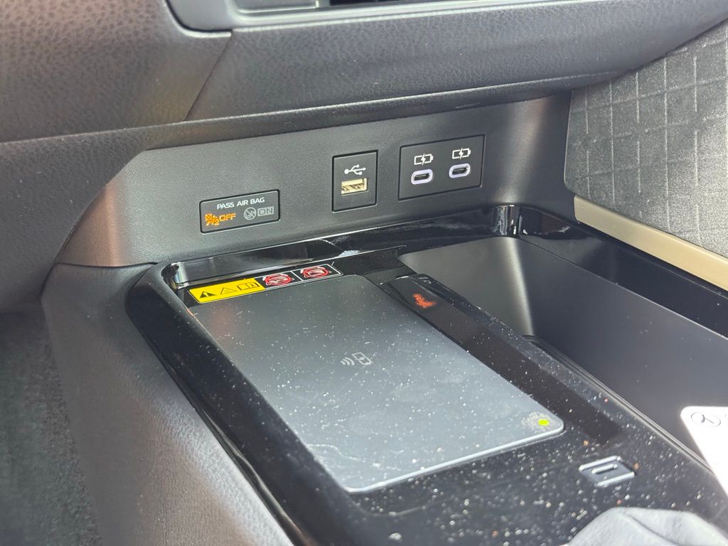 2026 Toyota Camry XLE photo 25