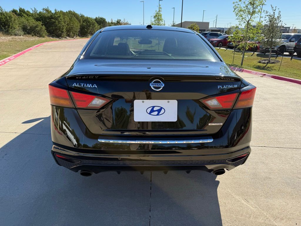 Thumbnail: 2019 Nissan Altima - 6