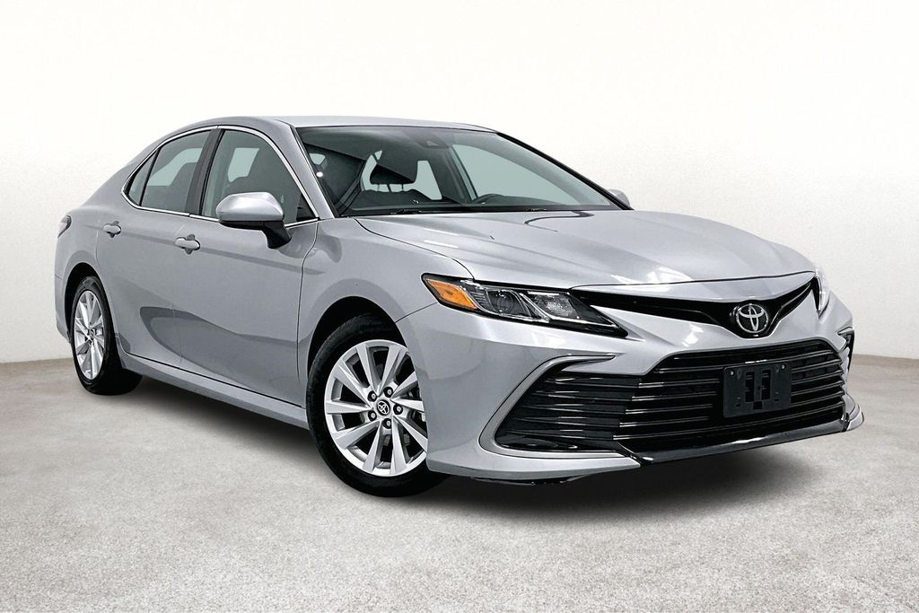 2024 Toyota Camry LE FWD