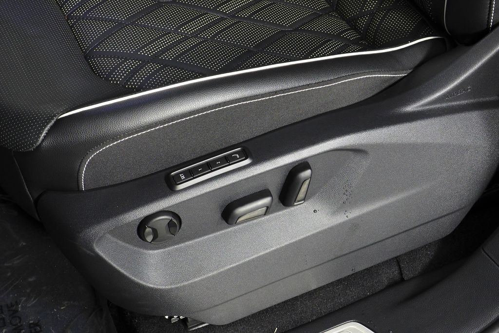 Thumbnail: 2025 Volkswagen Atlas - 25