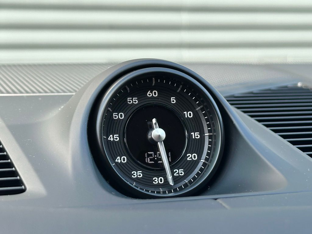 Thumbnail: 2025 Porsche  - 26