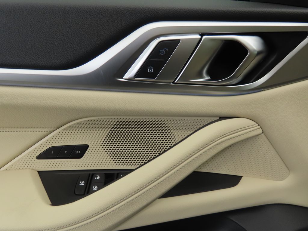 2025 BMW i4 eDrive40 24