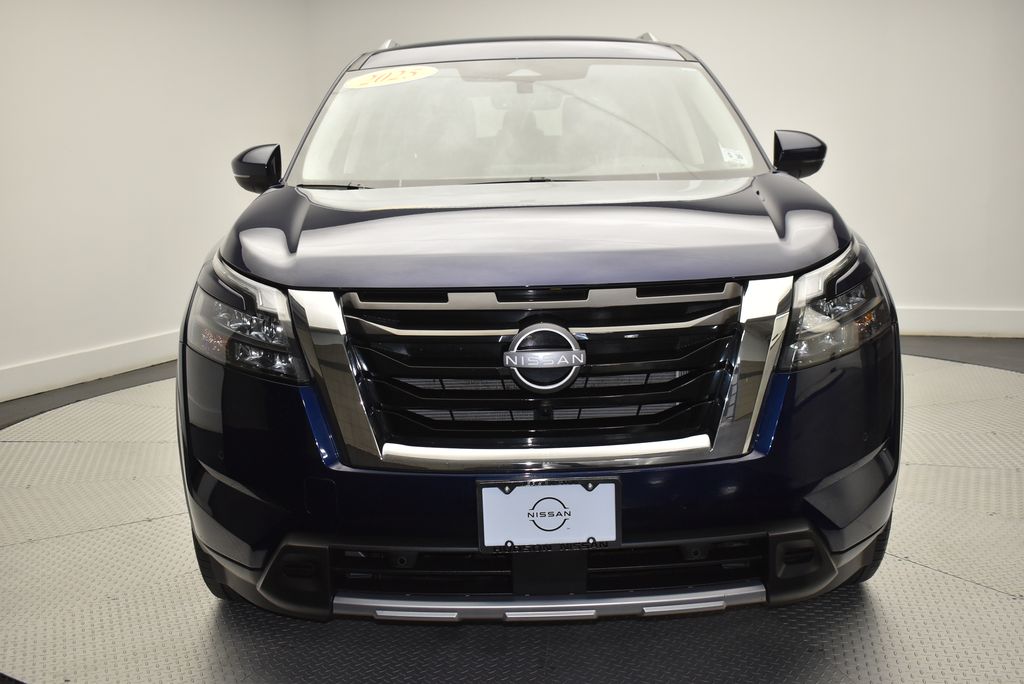 Thumbnail: 2025 Nissan Pathfinder - 2