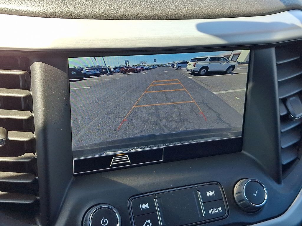 Thumbnail: 2023 GMC Acadia - 18
