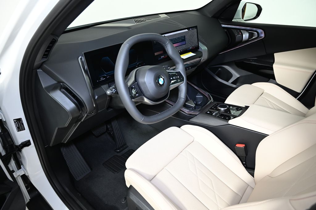 Thumbnail: 2026 BMW X3 - 15