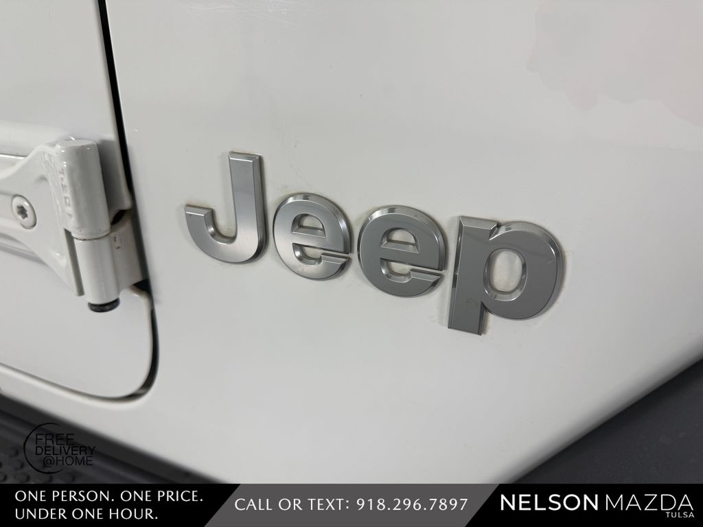 Used 2019 White Jeep Unlimited Sport S image 15