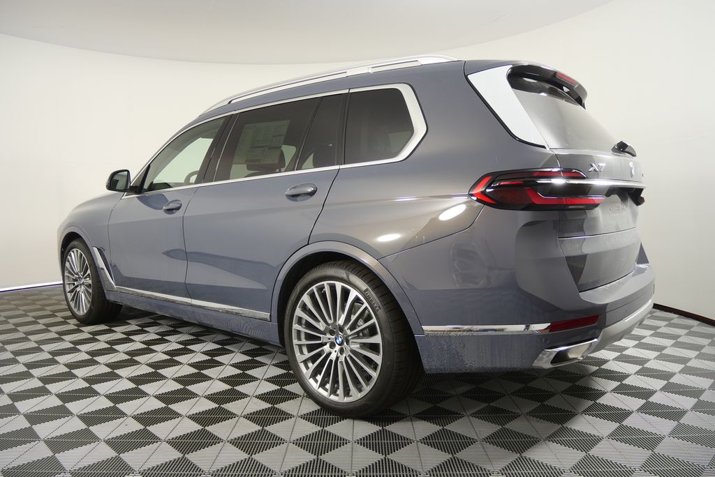 Thumbnail: 2026 BMW X7 - 5