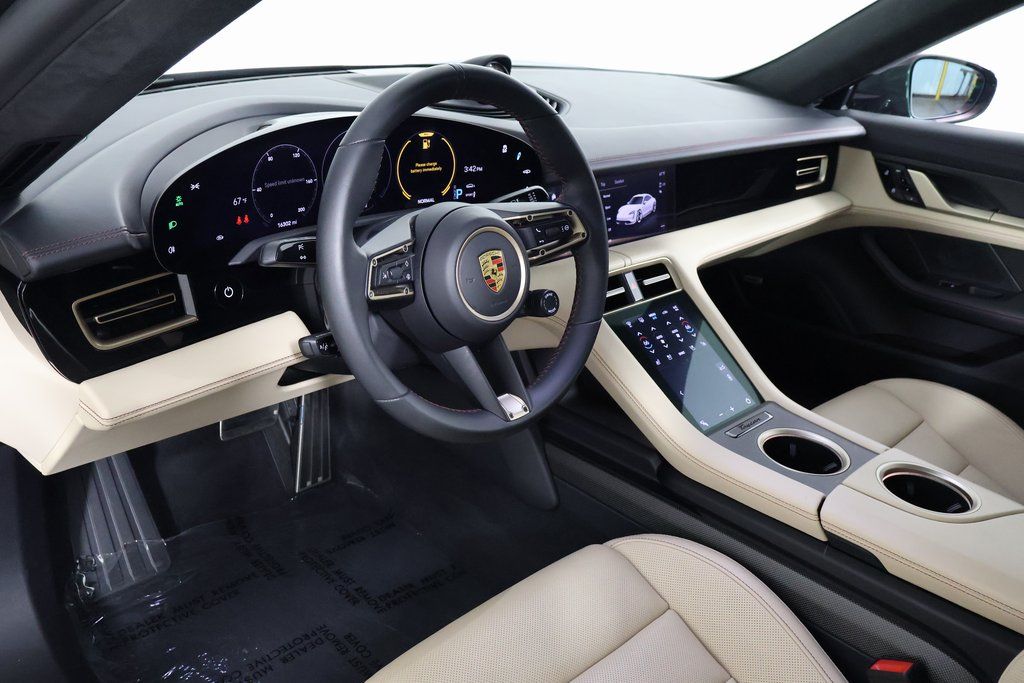 Thumbnail: 2021 Porsche Taycan - 7