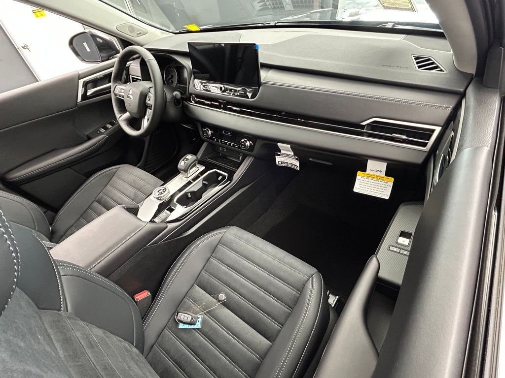 New 2026 Graphite Gray Mitsubishi SE image 53