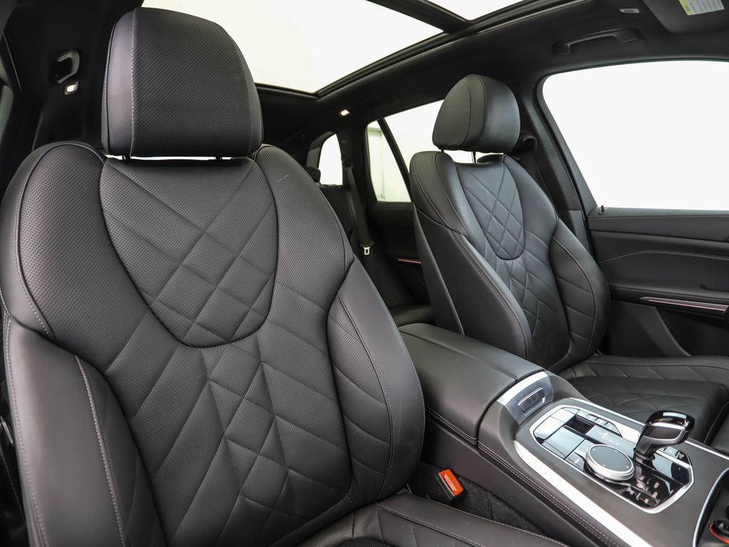 Thumbnail: 2023 BMW X5 - 32