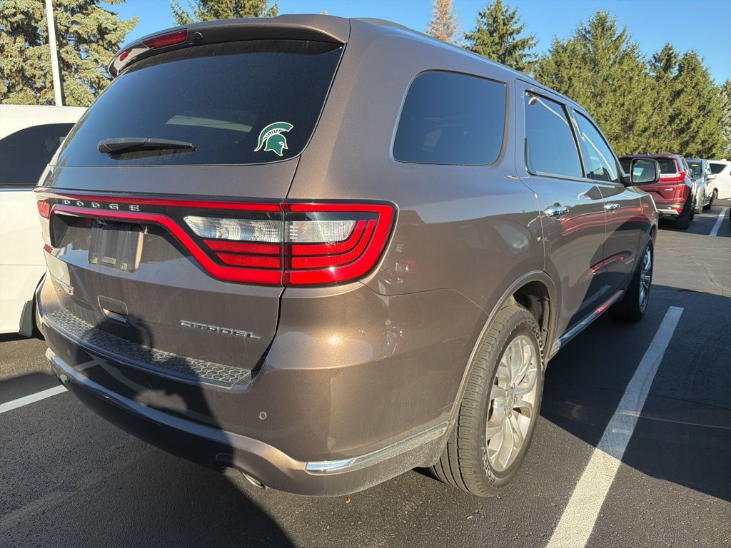 Thumbnail: 2017 Dodge Durango - 3