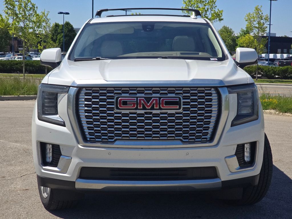 Used 2022 White GMC Denali image 11