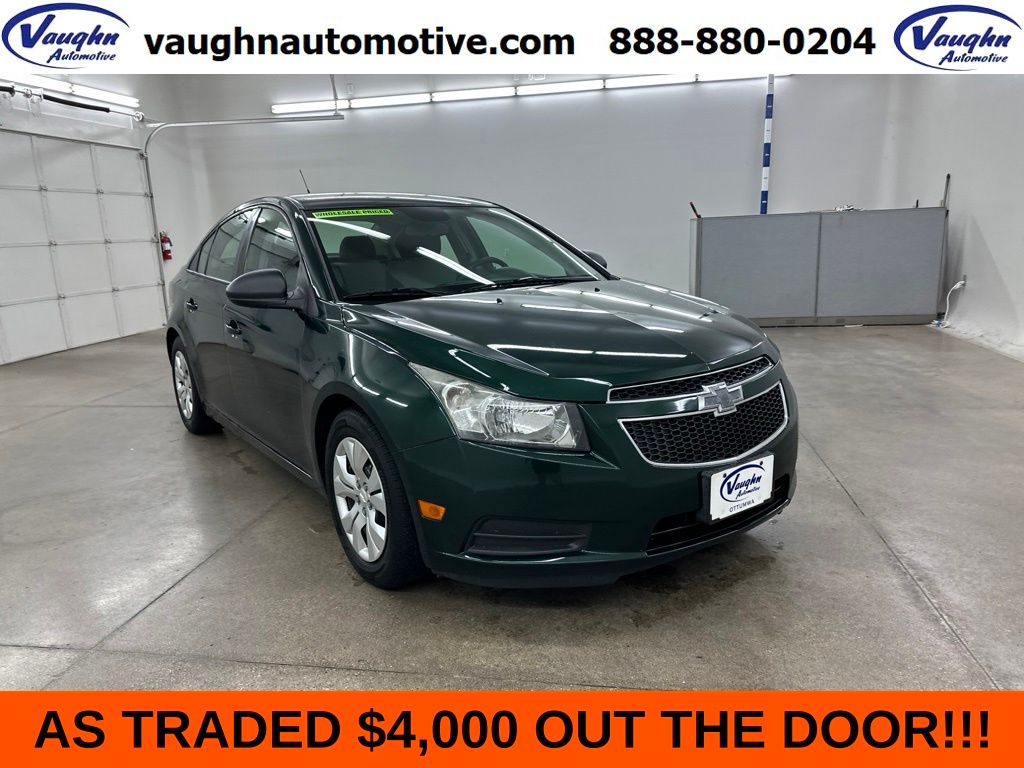 Rainforest Green Metallic 2014 Chevrolet Cruze Sedan Front-Wheel Drive 6-Speed Automatic Overdrive