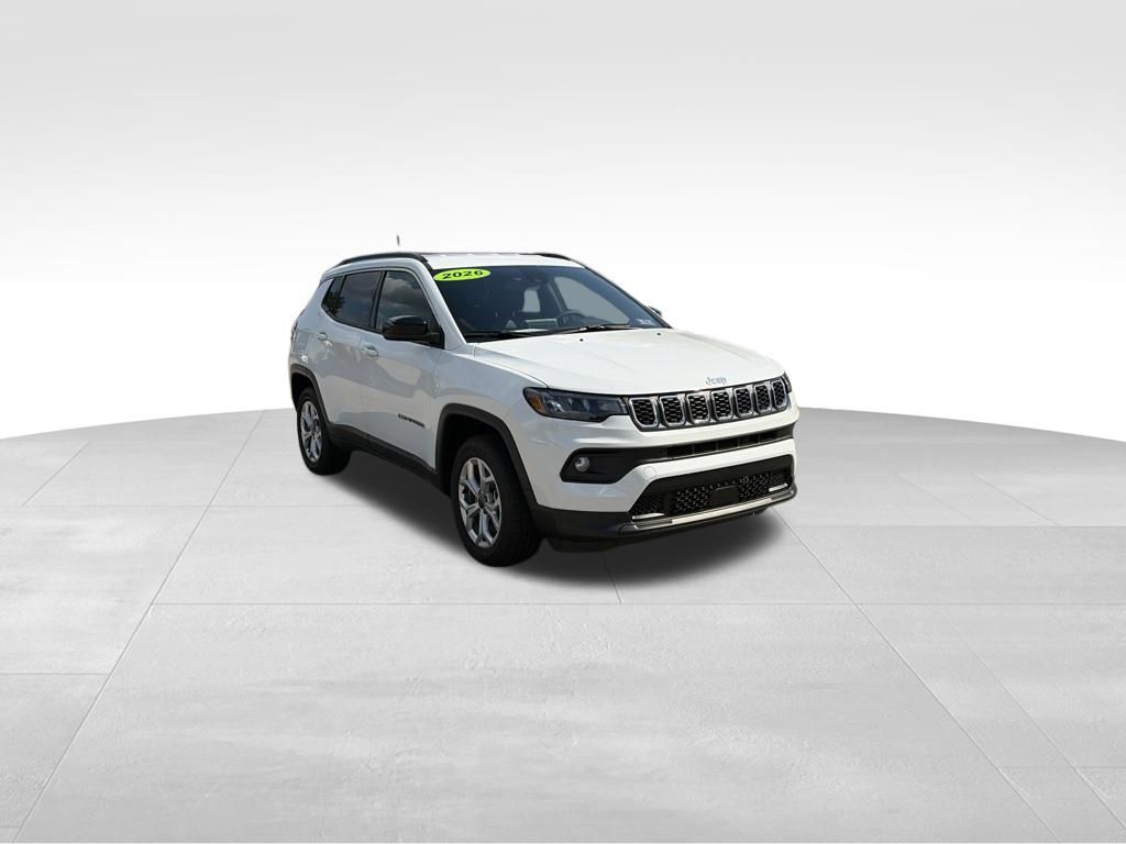 2026 Jeep Compass Latitude White at South Hills CDJR
