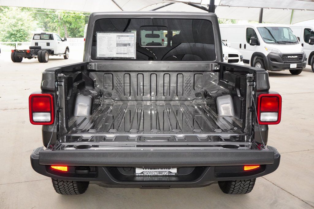 New Car 2025 Jeep Gladiator  Nighthawk For Sale Under $40,000 In Weatherford, Texas