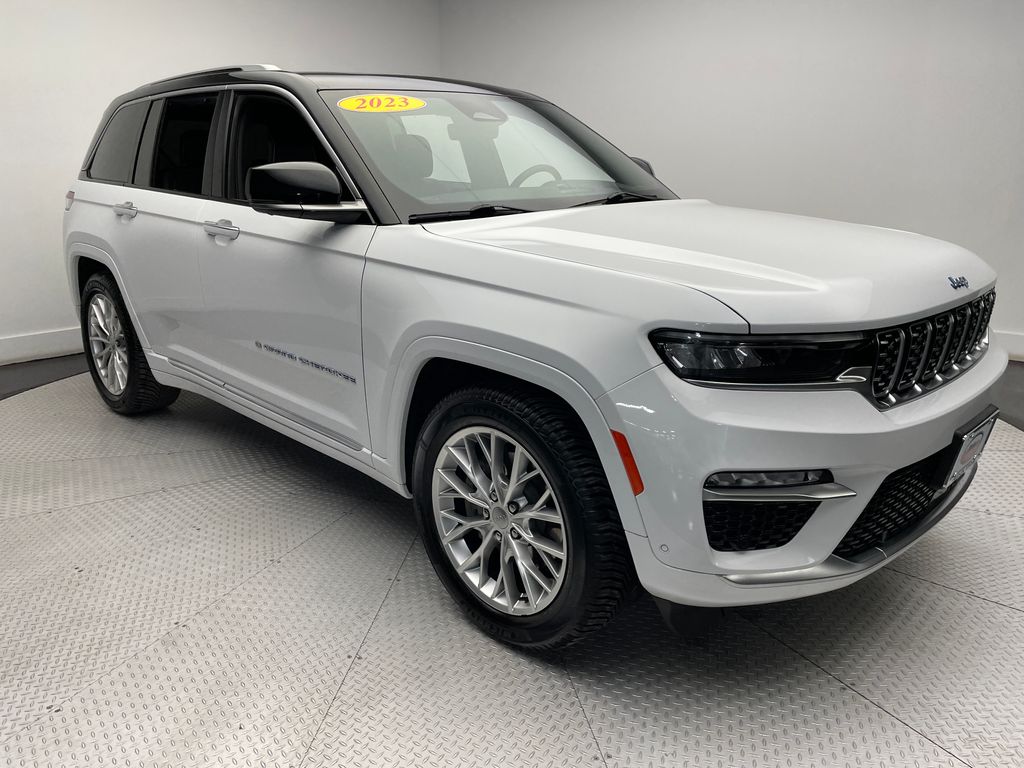 2023 Jeep Grand Cherokee Summit 4xe 3