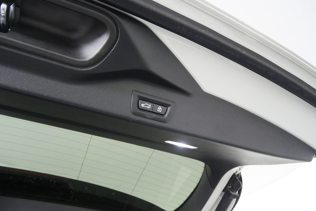 Thumbnail: 2022 BMW X5 - 17