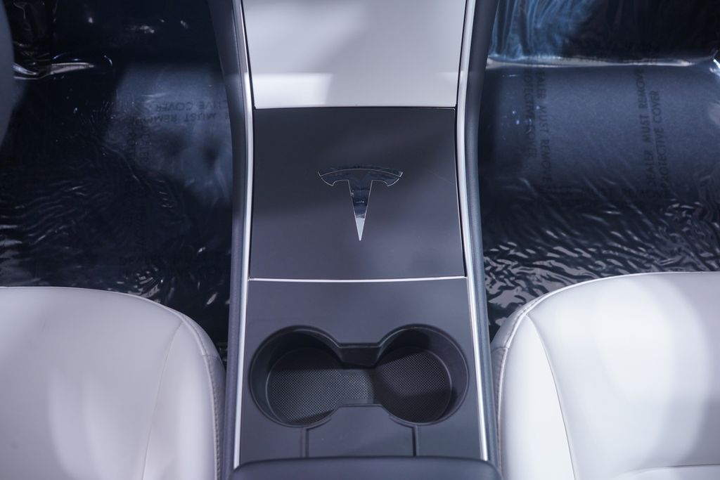 2021 Tesla Model Y Long Range 13