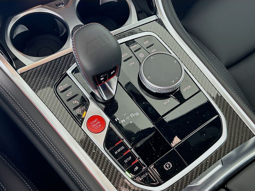 2025 BMW M8 Competition 15