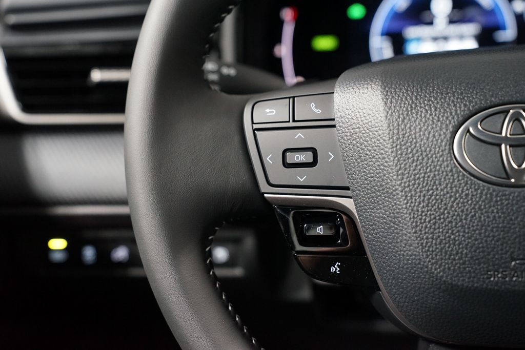 Thumbnail: 2026 Toyota Camry - 14