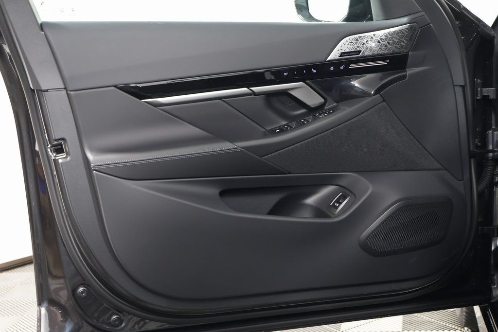 2025 BMW 5 Series 530i 7