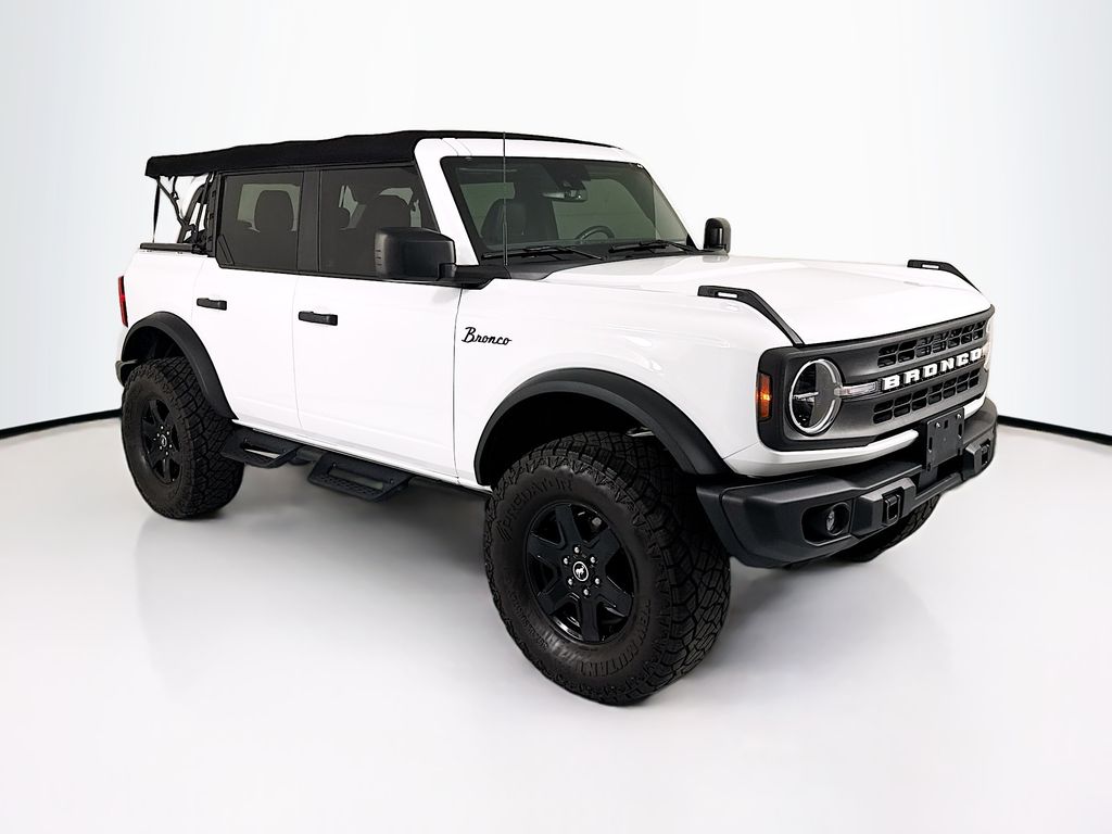 Thumbnail: 2022 Ford Bronco - 3
